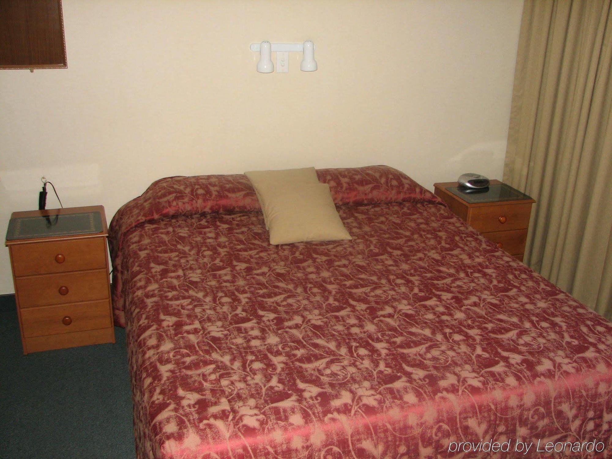 Sundowner Motel Blenheim Room photo